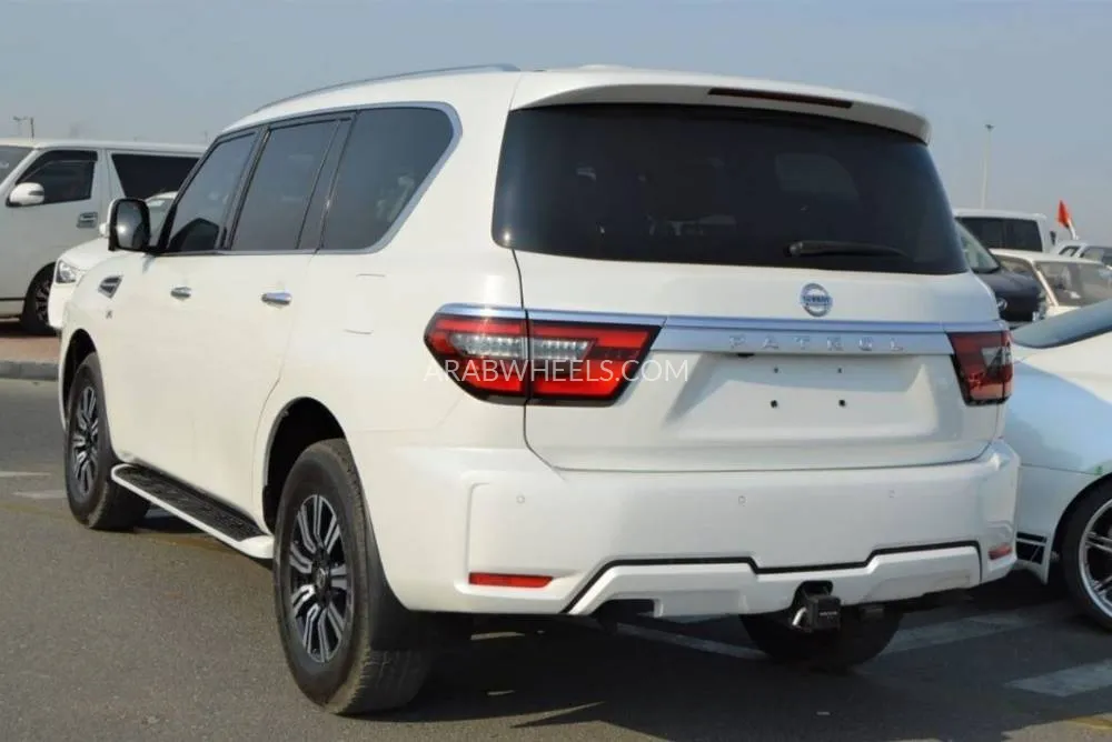 Nissan Patrol 2020 for Sale in Dubai Image-5