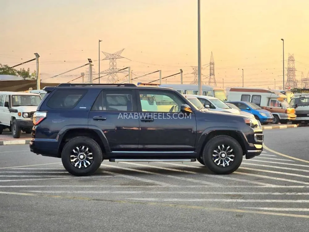 تويوتا 4رنر 2021 for Sale in دبي Image-4