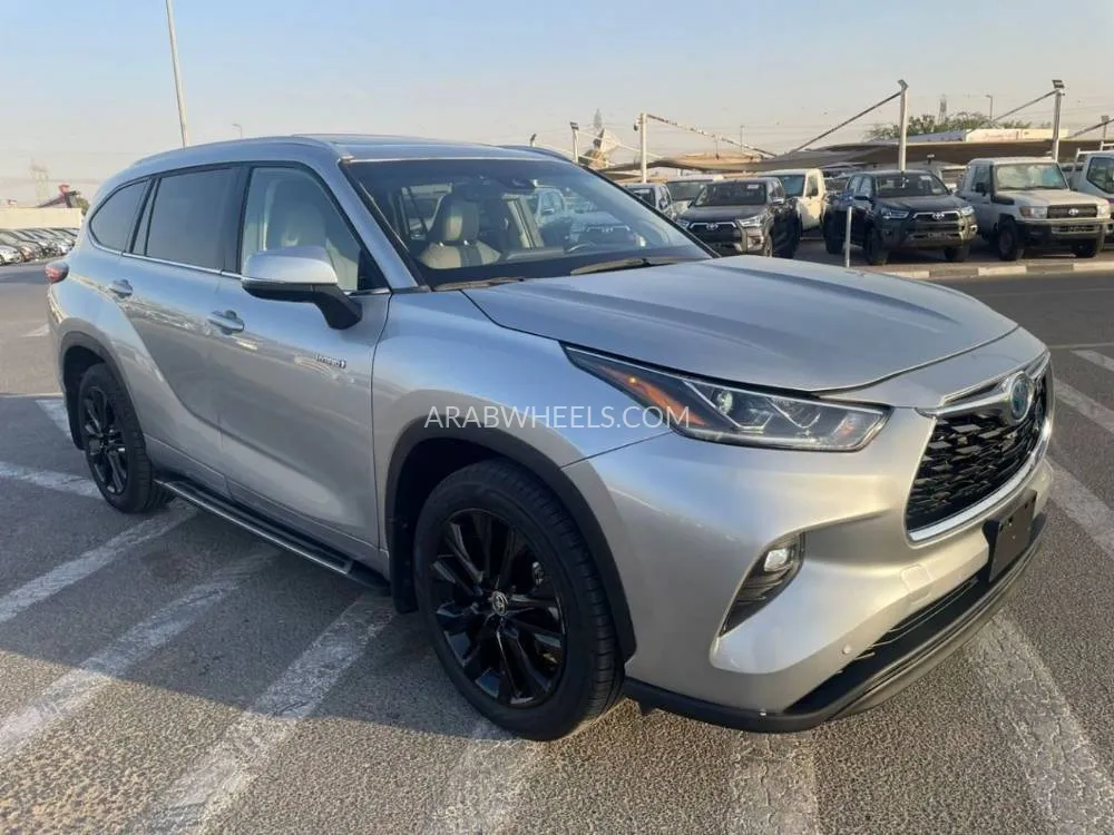 Toyota Grand Highlander 2021 for Sale in Dubai Image-2