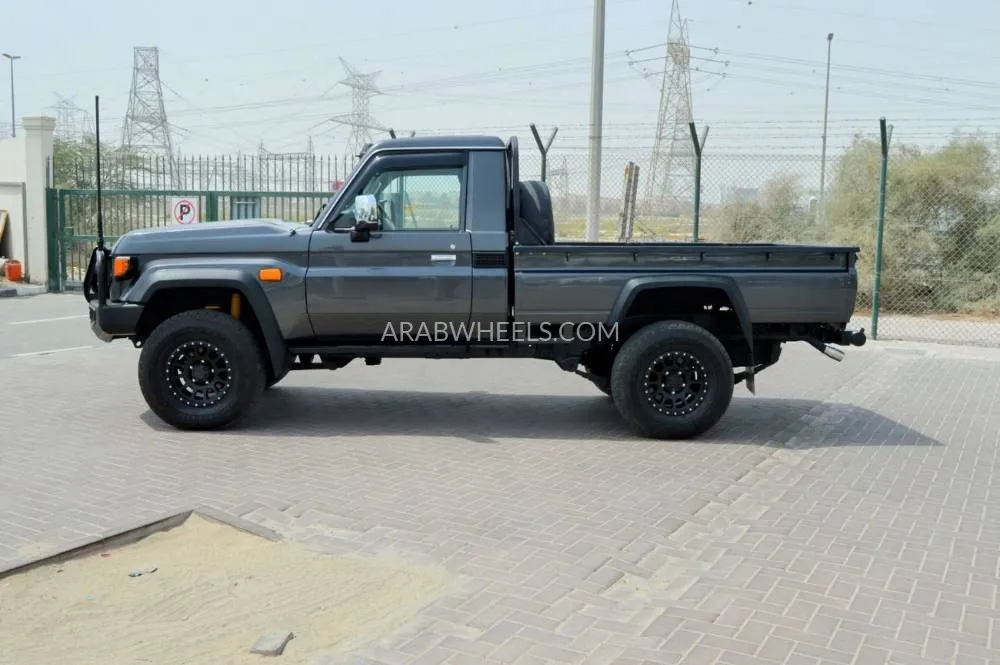 Toyota Land Cruiser 2021 for Sale in Dubai Image-5
