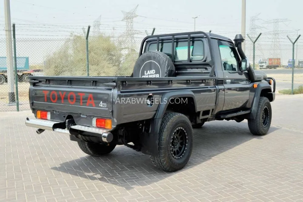 Toyota Land Cruiser 2021 for Sale in Dubai Image-7