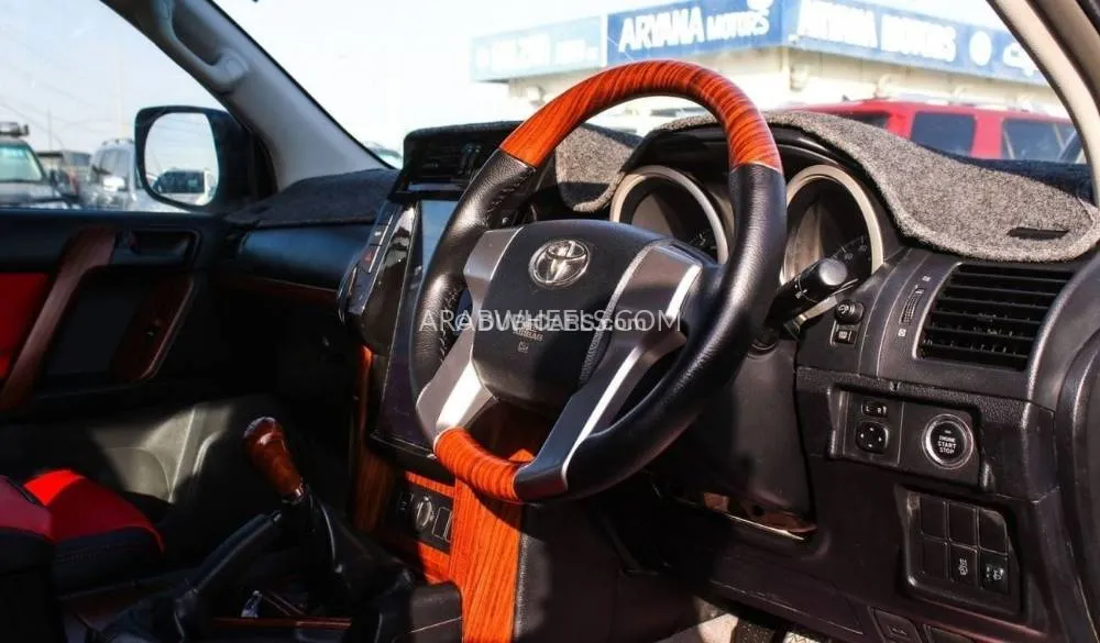 Toyota Land Cruiser Prado 2011 for Sale in Dubai Image-4