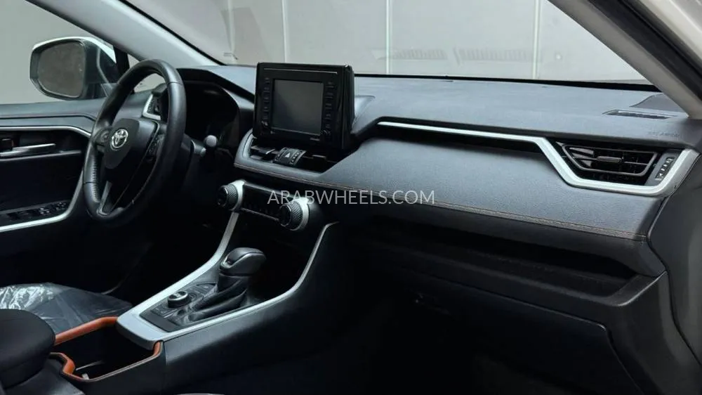 Toyota Rav4 2022 for Sale in Dubai Image-13