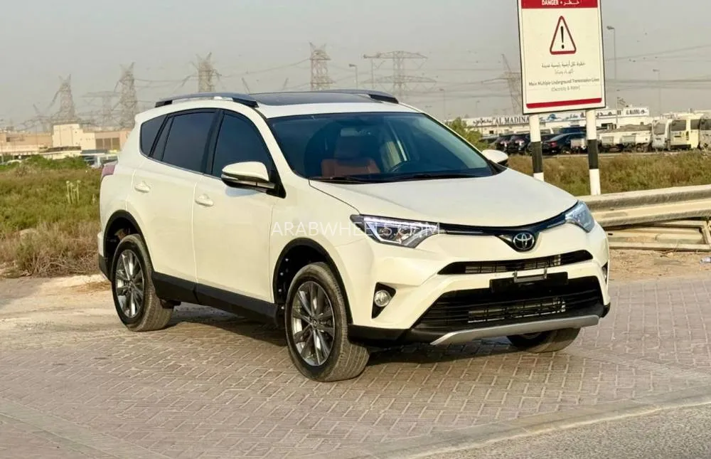 Toyota Rav4 2018 for Sale in Dubai Image-2