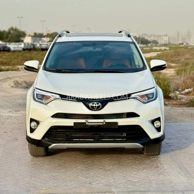 Toyota Rav4 2018 for Sale in Dubai Image-3