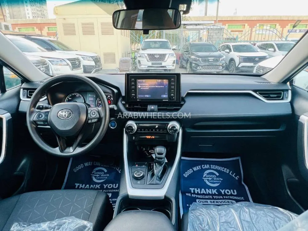 Toyota Rav4 2021 for Sale in Dubai Image-7