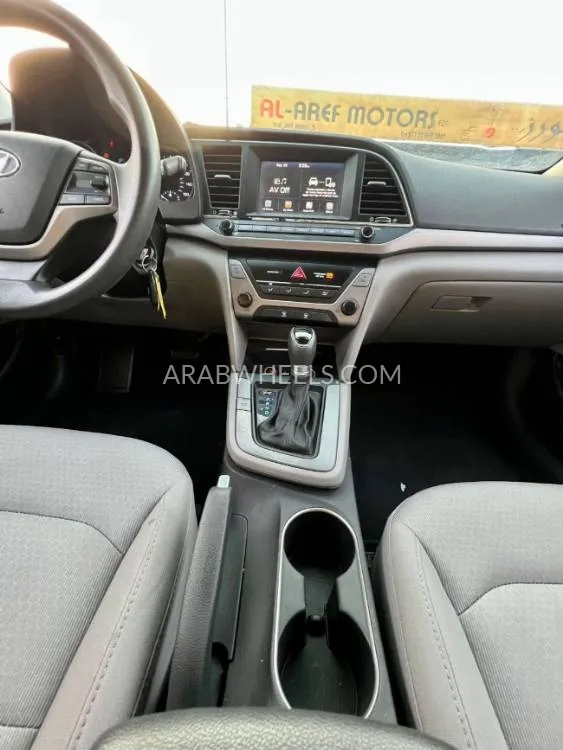 Hyundai Elantra 2020 for Sale in Ajman Image-9