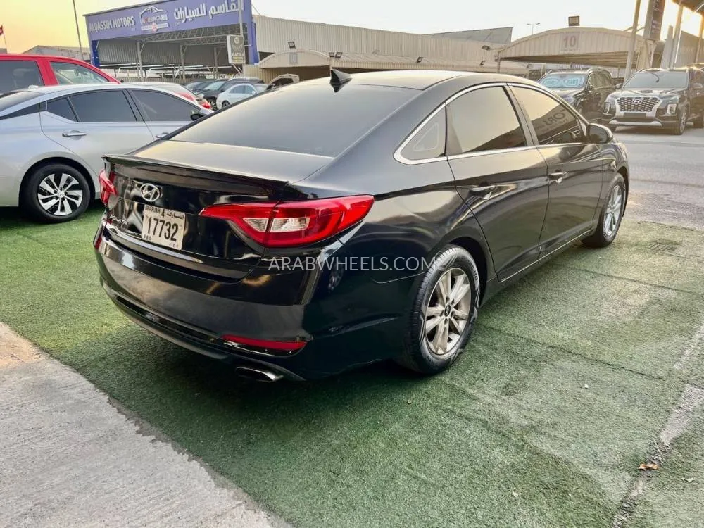Hyundai Sonata 2016 for Sale in Ajman Image-4