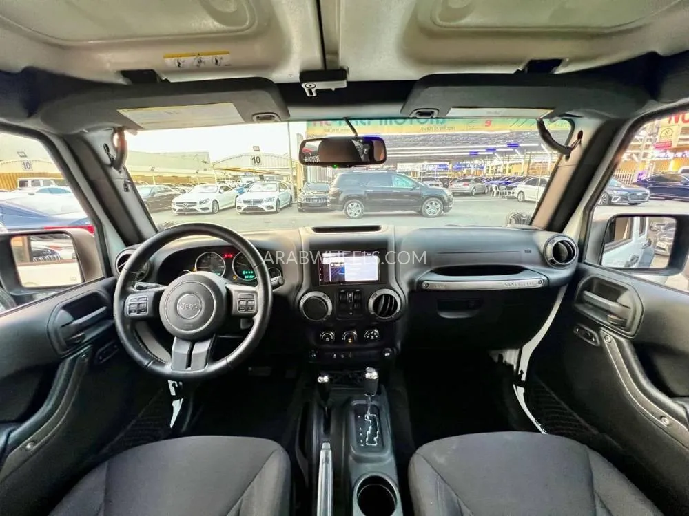 Jeep Wrangler 2017 for Sale in Ajman Image-11