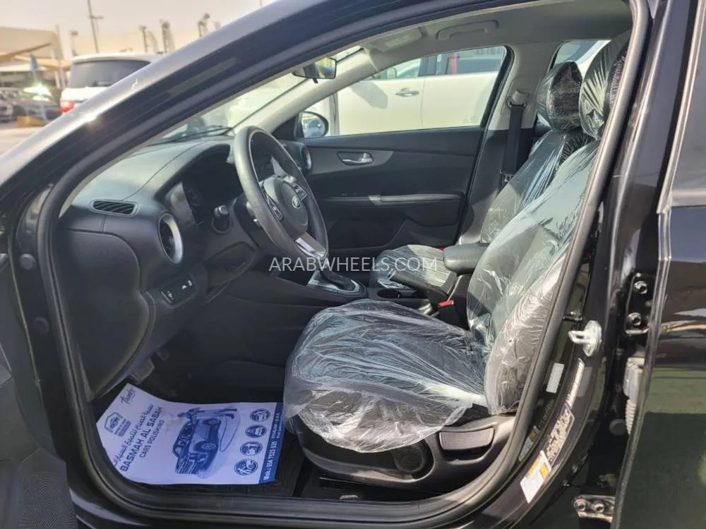 Kia Cerato 2021 for Sale in Ajman Image-17