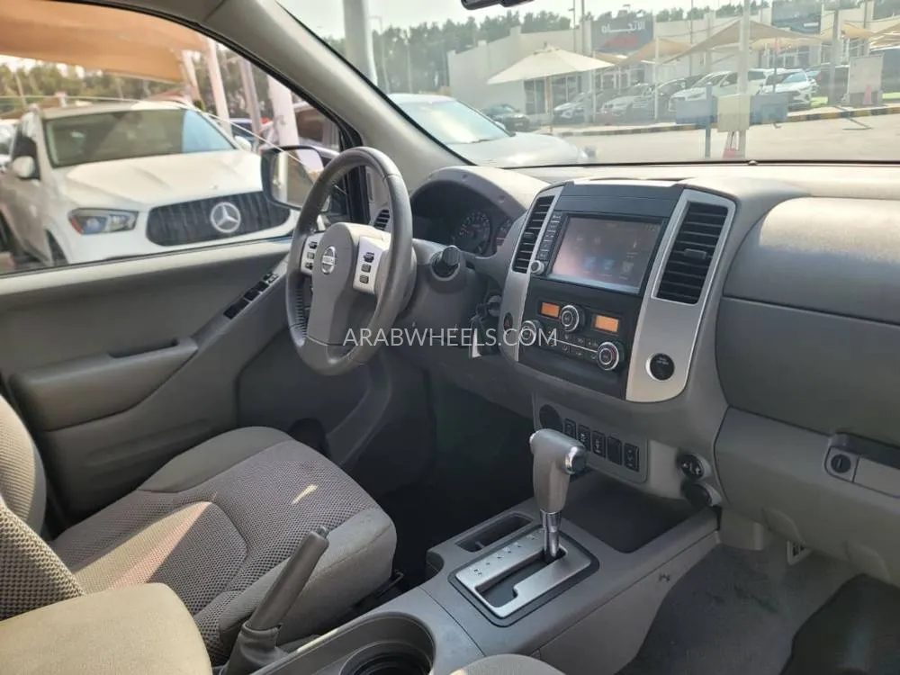 Nissan Frontier 2019 for Sale in Ajman Image-11