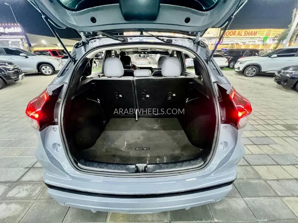 Nissan Kicks 2021 for Sale in Ajman Image-16