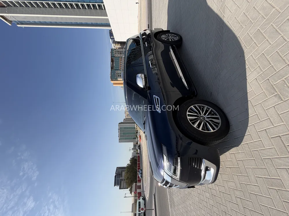 Nissan Patrol 2020 for Sale in Dubai Image-9
