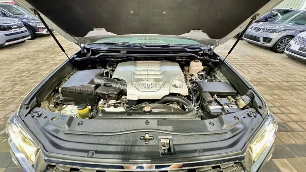 Toyota Land Cruiser 2021 for Sale in Ajman Image-20