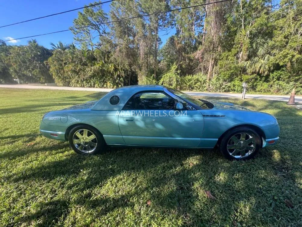 Ford Thunderbird 2002 for Sale in Dubai Image-3
