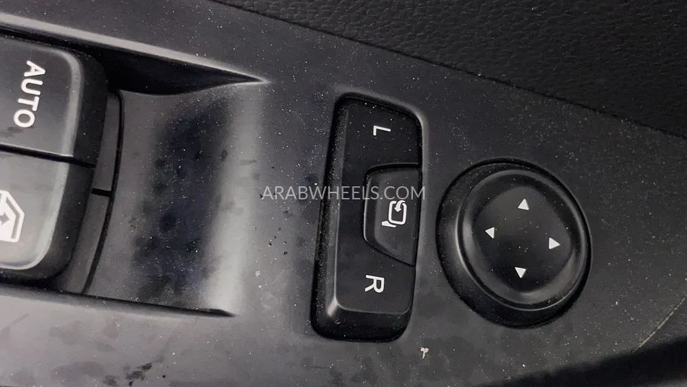 Chevrolet Groove 2023 for Sale in Dubai Image-39