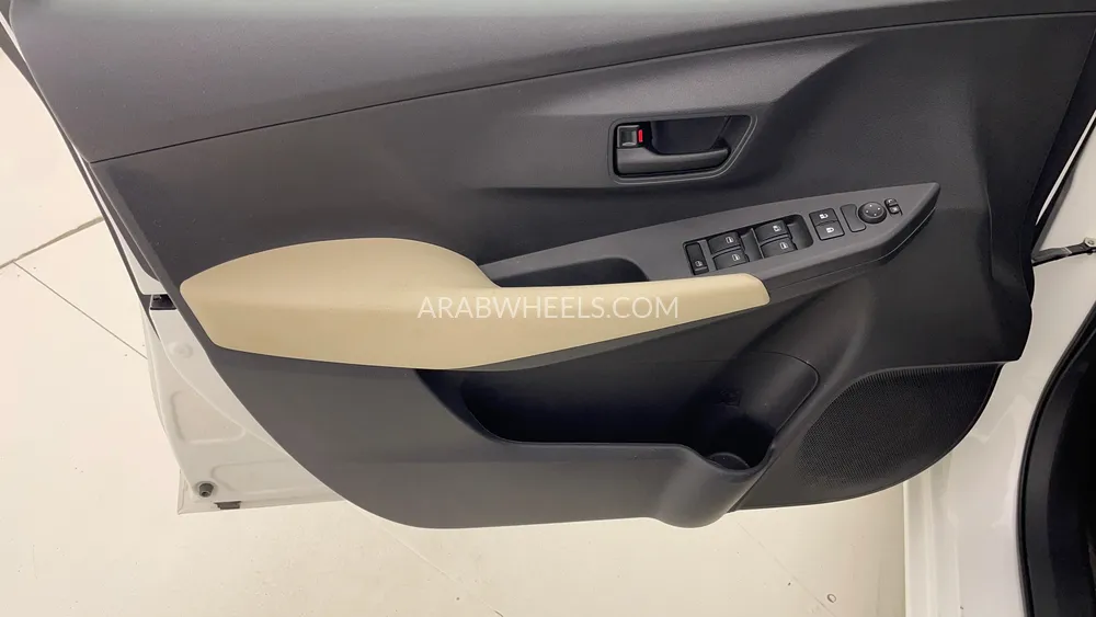 Toyota Yaris 2024 for Sale in Dubai Image-18