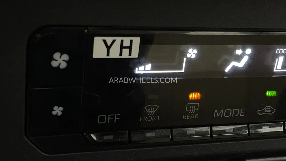 Toyota Yaris 2024 for Sale in Dubai Image-35