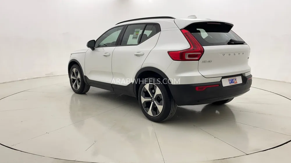 Volvo XC40 2023 for Sale in Dubai Image-5