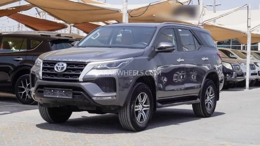 تويوتا فورتشنر 2023 for Sale in الشارقة Image-3