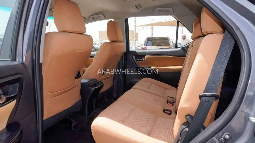 تويوتا فورتشنر 2023 for Sale in الشارقة Image-16