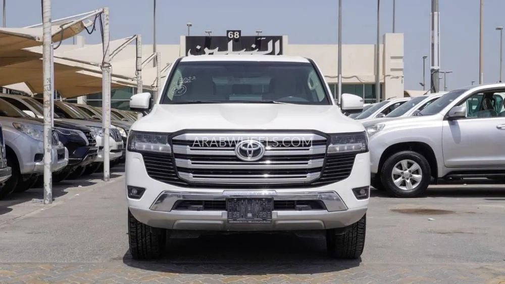 تويوتا لاند كروزر 2022 for Sale in الشارقة Image-2