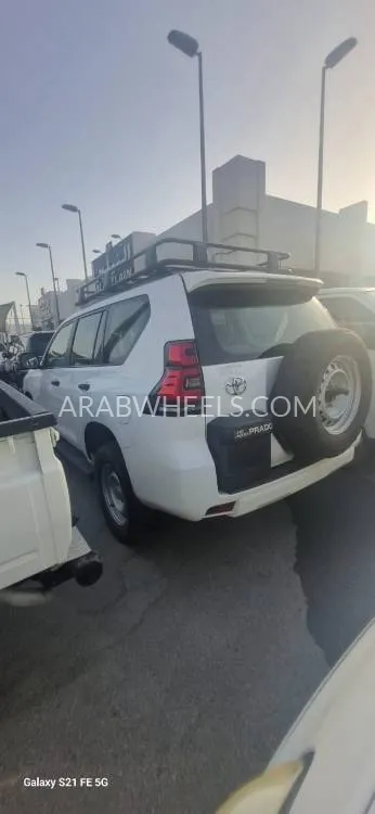 Toyota Land Cruiser Prado 2018 for Sale in Sharjah Image-4