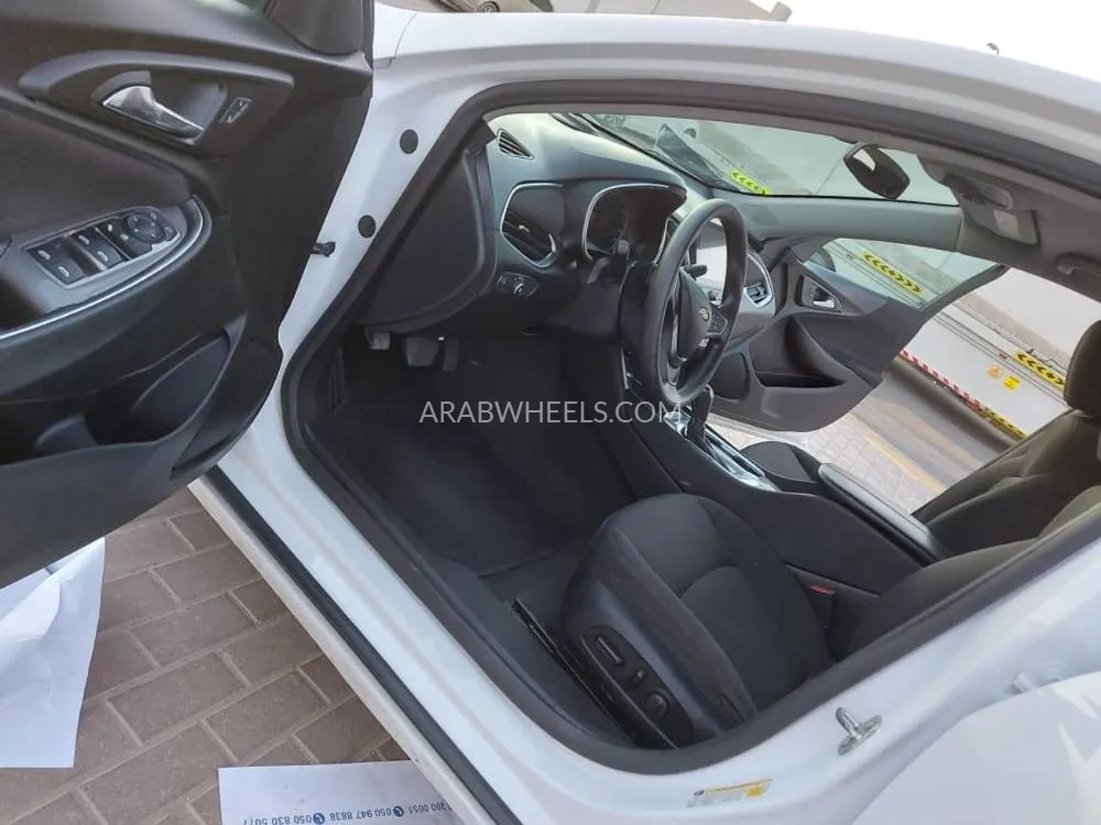 Chevrolet Malibu 2020 for Sale in Sharjah Image-7
