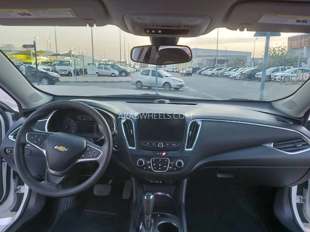 Chevrolet Malibu 2020 for Sale in Sharjah Image-11