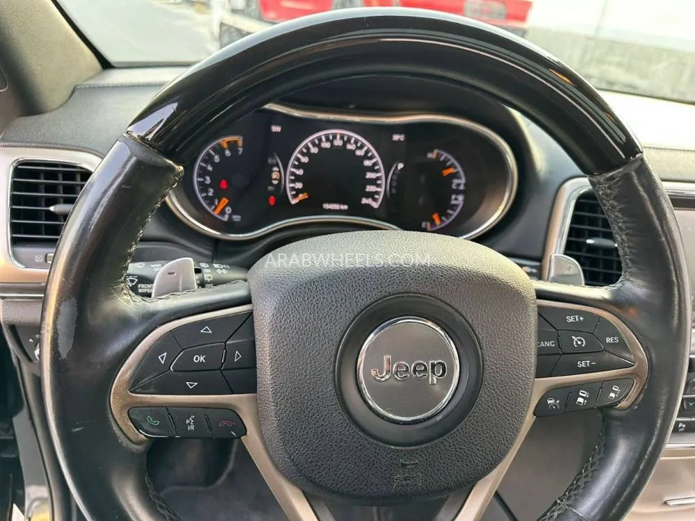 Jeep Cherokee 2014 for Sale in Sharjah Image-11