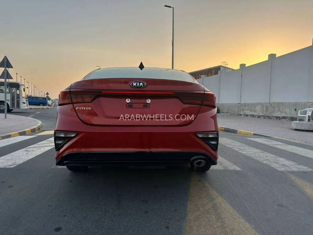 Kia Forte 2019 for Sale in Sharjah Image-2