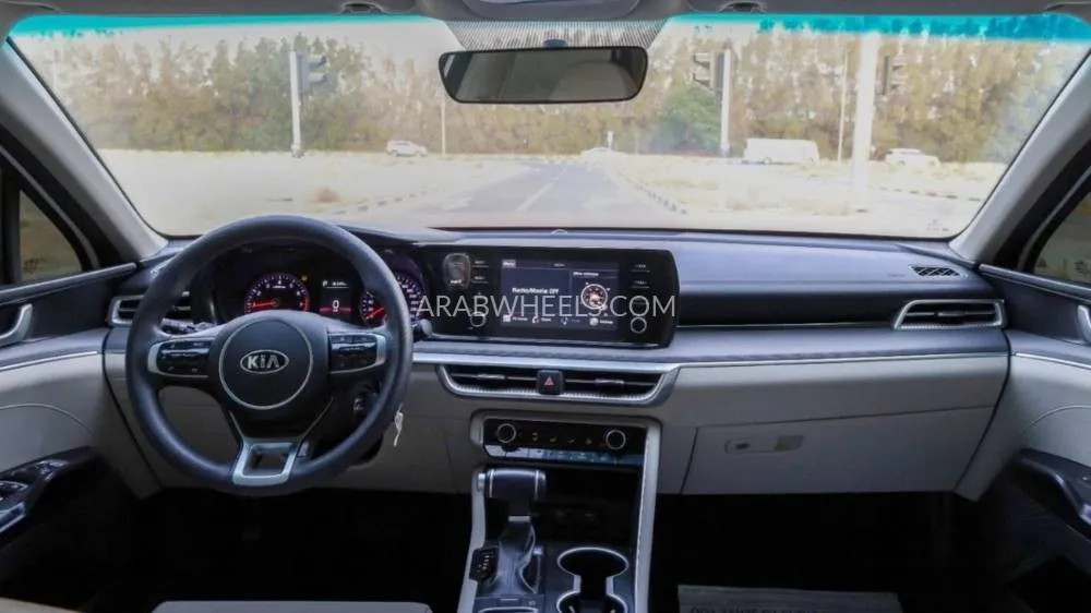 Kia K5 2021 for Sale in Sharjah Image-6