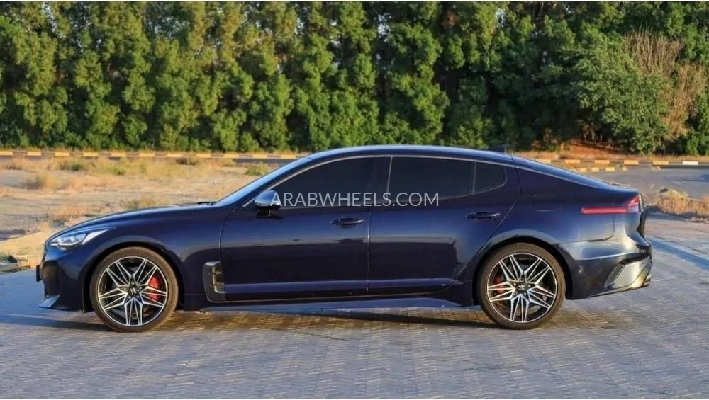 Kia Stinger 2022 for Sale in Sharjah Image-11