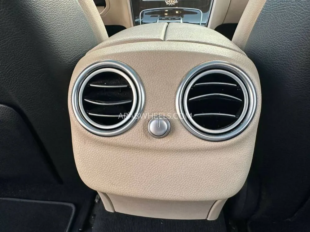 Mercedes Benz C Class 2016 for Sale in Sharjah Image-14