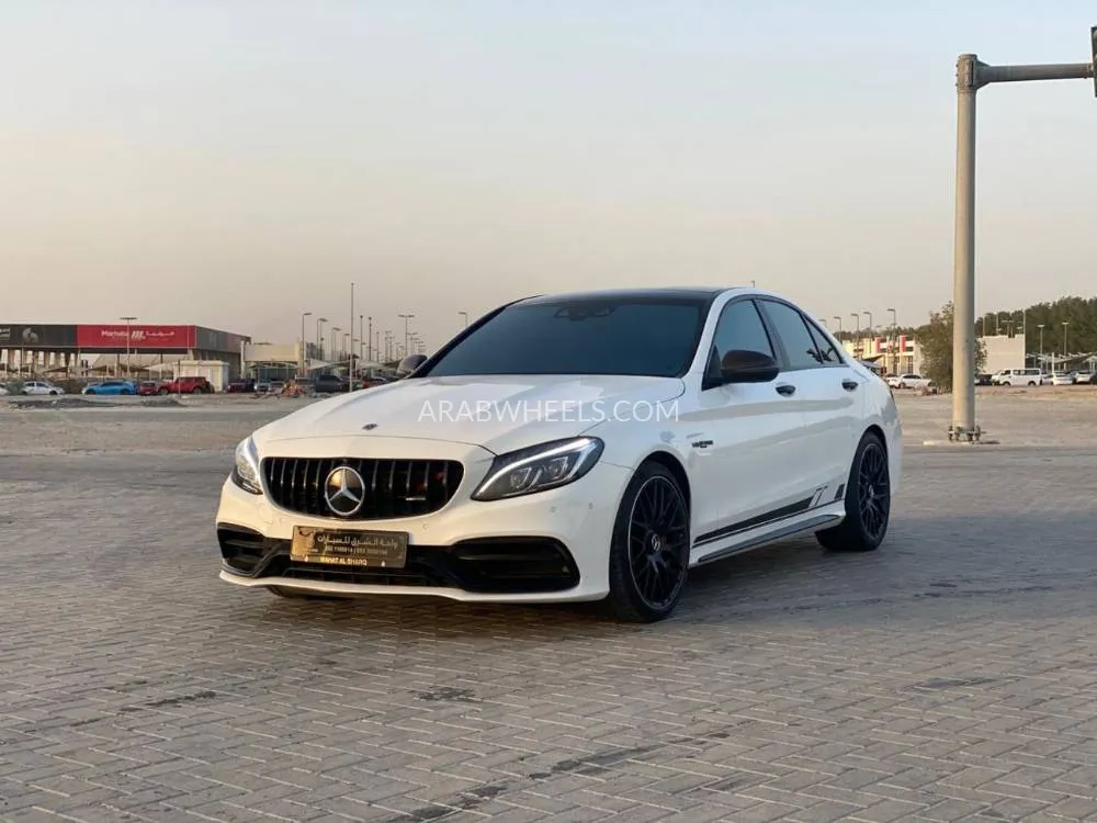 Mercedes Benz C Class 2016 for Sale in Sharjah Image-2