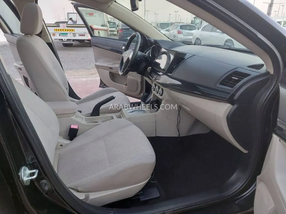 Mitsubishi Lancer 2016 for Sale in Sharjah Image-10