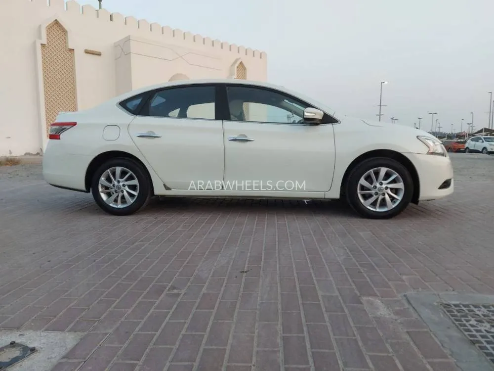 Nissan Sentra 2015 for Sale in Sharjah Image-5