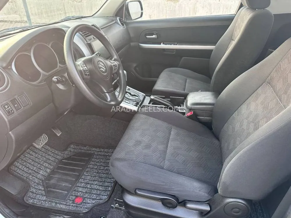 Suzuki Grand Vitara 2014 for Sale in Sharjah Image-10