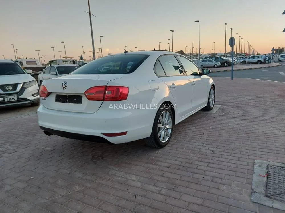 Volkswagen Jetta 2012 for Sale in Sharjah Image-12