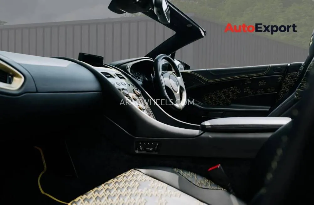 Aston Martin Vanquish 2018 for Sale in Dubai Image-8