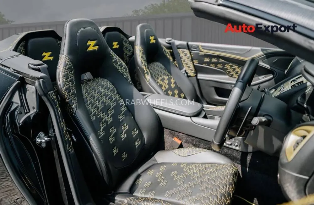 Aston Martin Vanquish 2018 for Sale in Dubai Image-10