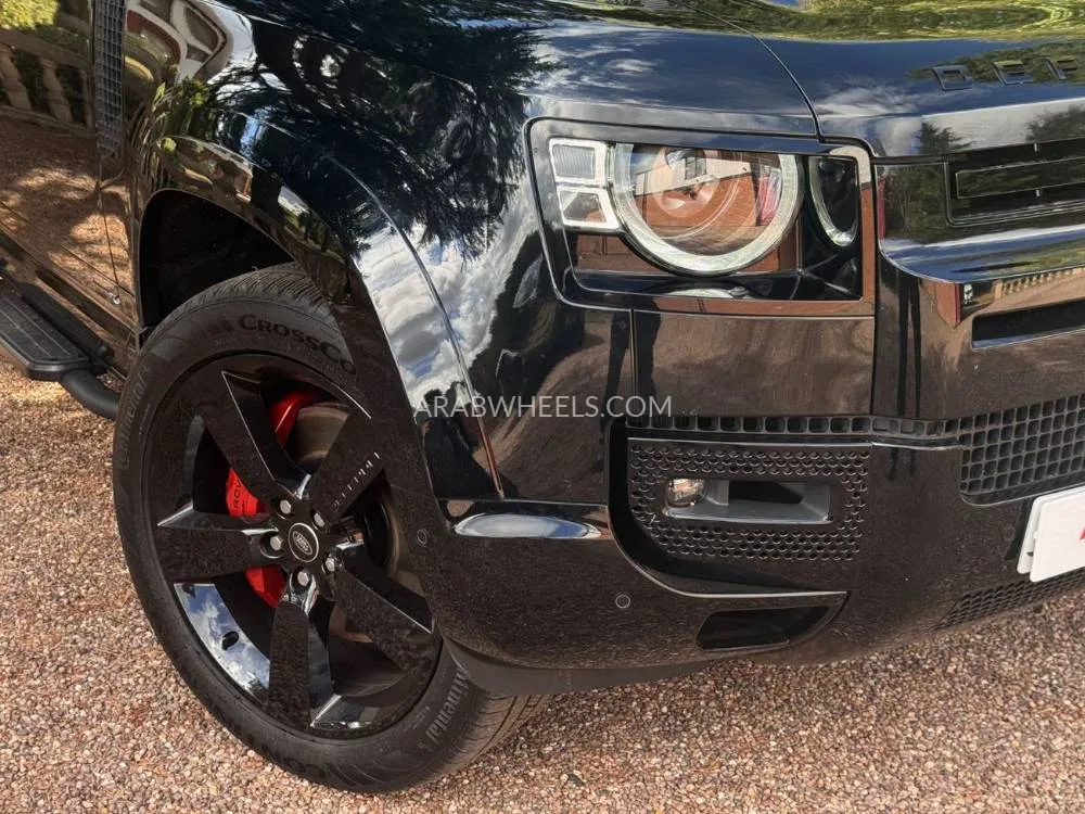 Land Rover Defender 2025 for Sale in Dubai Image-17