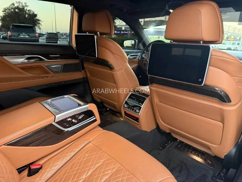 BMW 7 series 2020 for Sale in Dubai Image-12