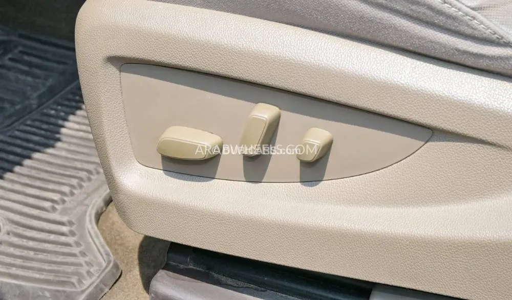 Chevrolet Silverado 2015 for Sale in Dubai Image-10