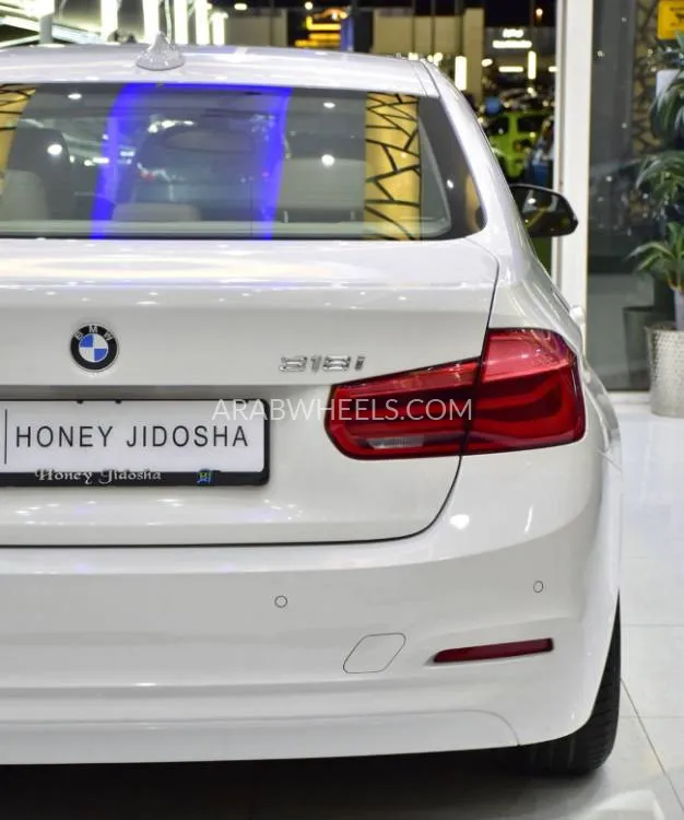 BMW 3 series 2017 for Sale in Dubai Image-9