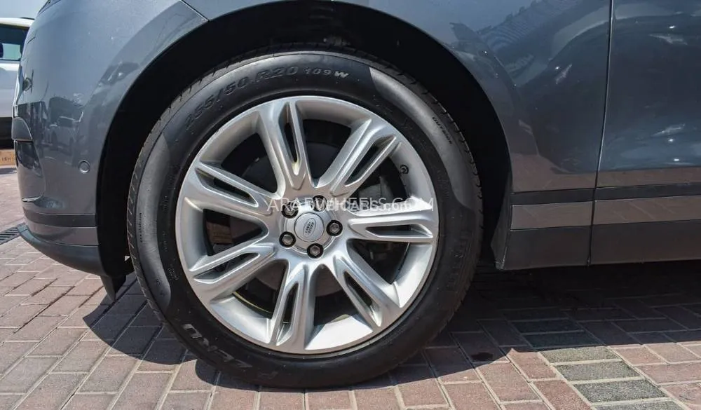 Land Rover Range Rover Velar 2018 for Sale in Dubai Image-16