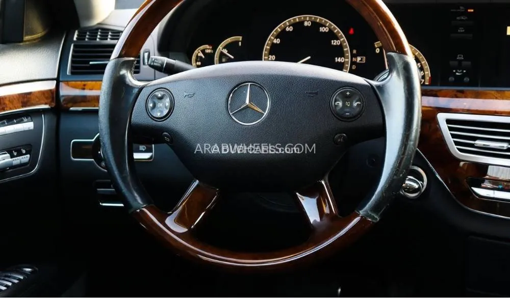 Mercedes Benz CLS Class 2007 for Sale in Dubai Image-7