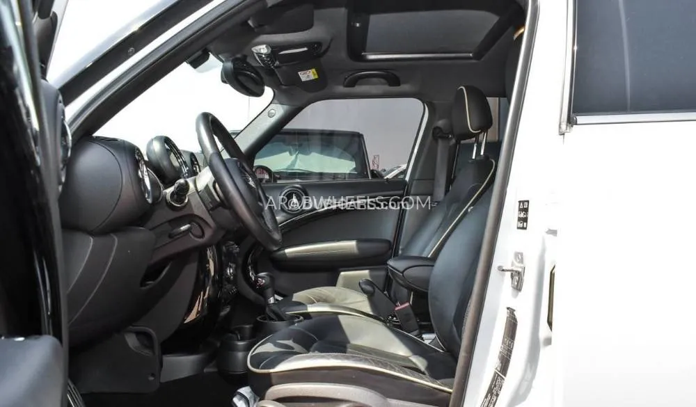 Mini Countryman 2016 for Sale in Dubai Image-16