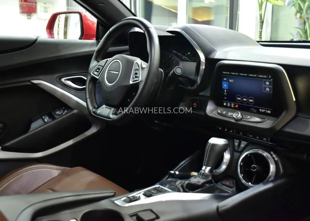 Chevrolet Camaro 2020 for Sale in Dubai Image-13