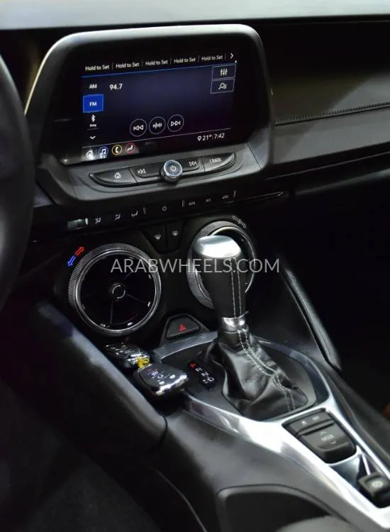 Chevrolet Camaro 2020 for Sale in Dubai Image-16